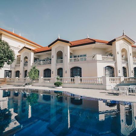 Club Morocco Resort And Country Club Subic Εξωτερικό φωτογραφία
