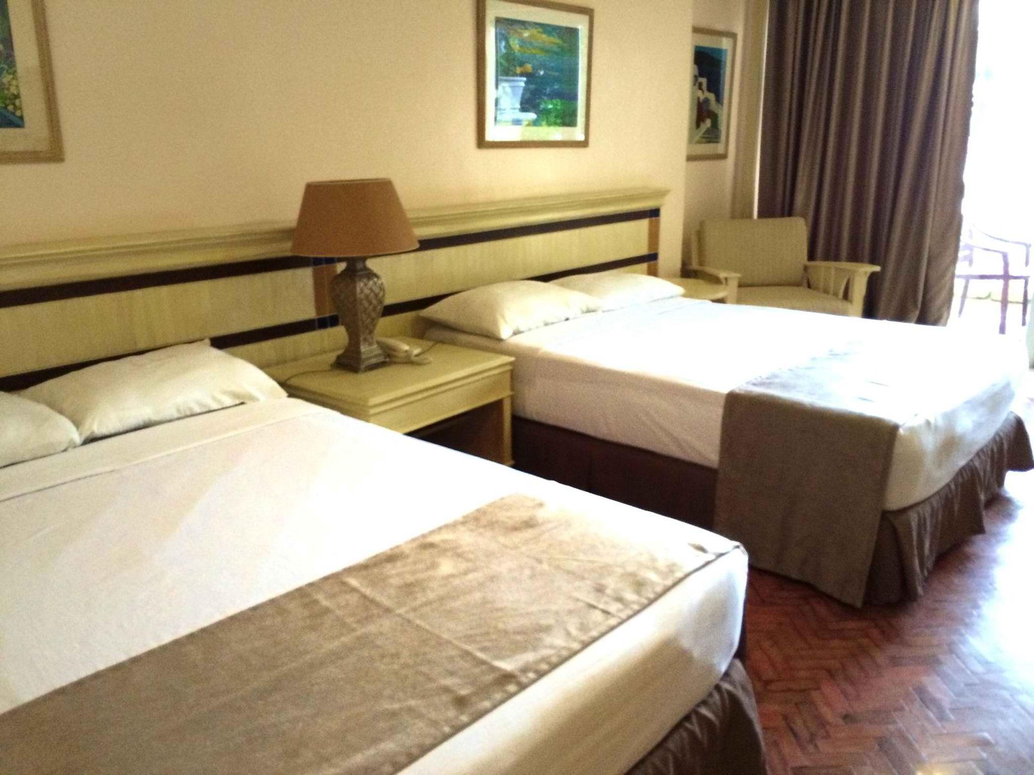 Club Morocco Resort And Country Club Subic Εξωτερικό φωτογραφία
