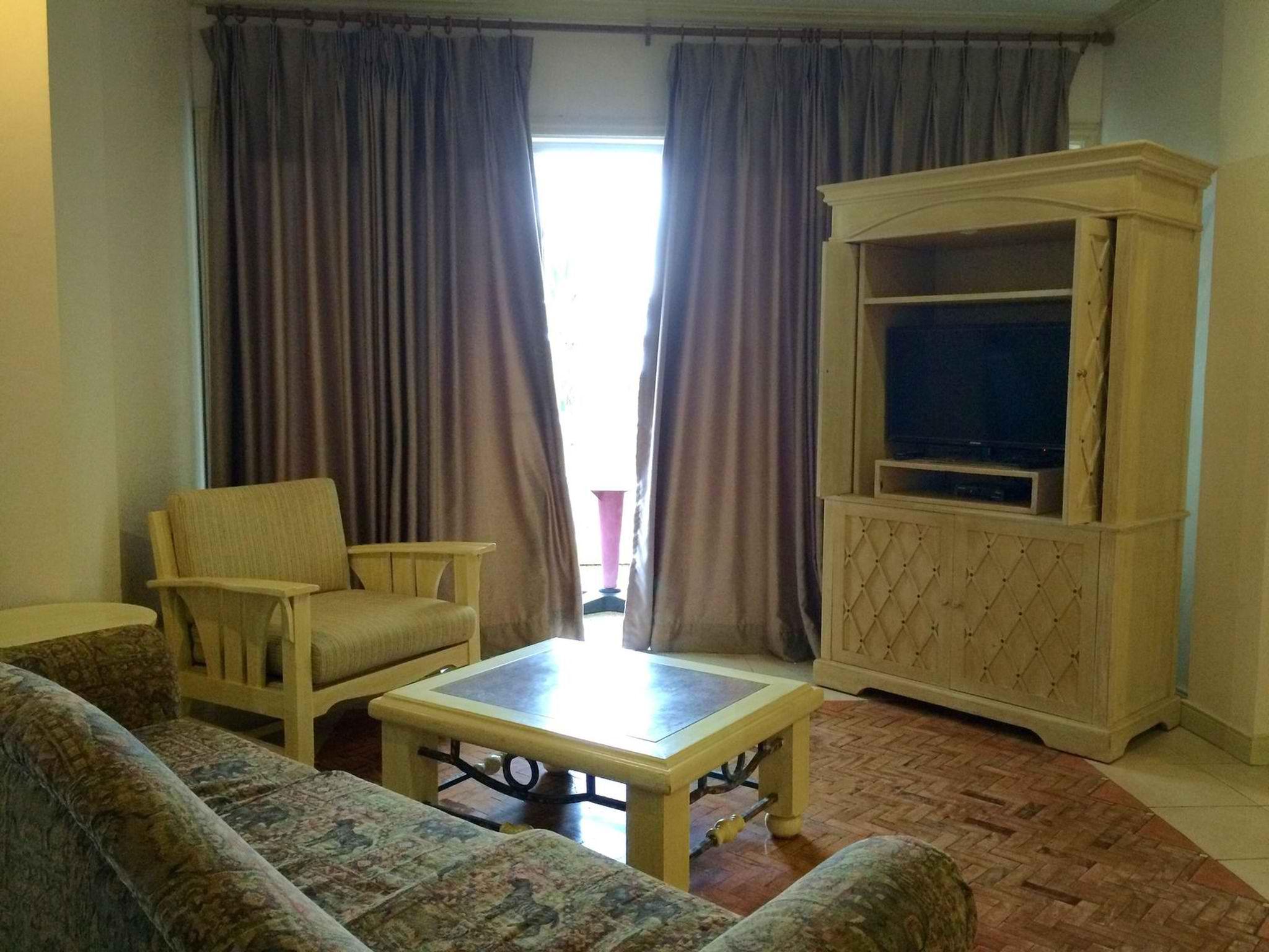 Club Morocco Resort And Country Club Subic Εξωτερικό φωτογραφία