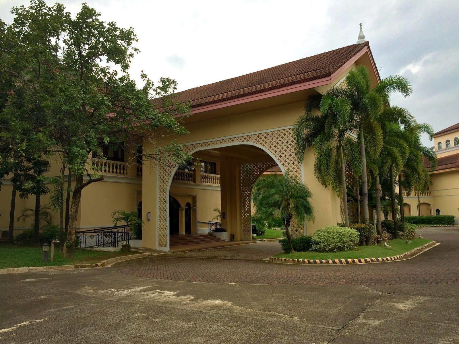 Club Morocco Resort And Country Club Subic Εξωτερικό φωτογραφία
