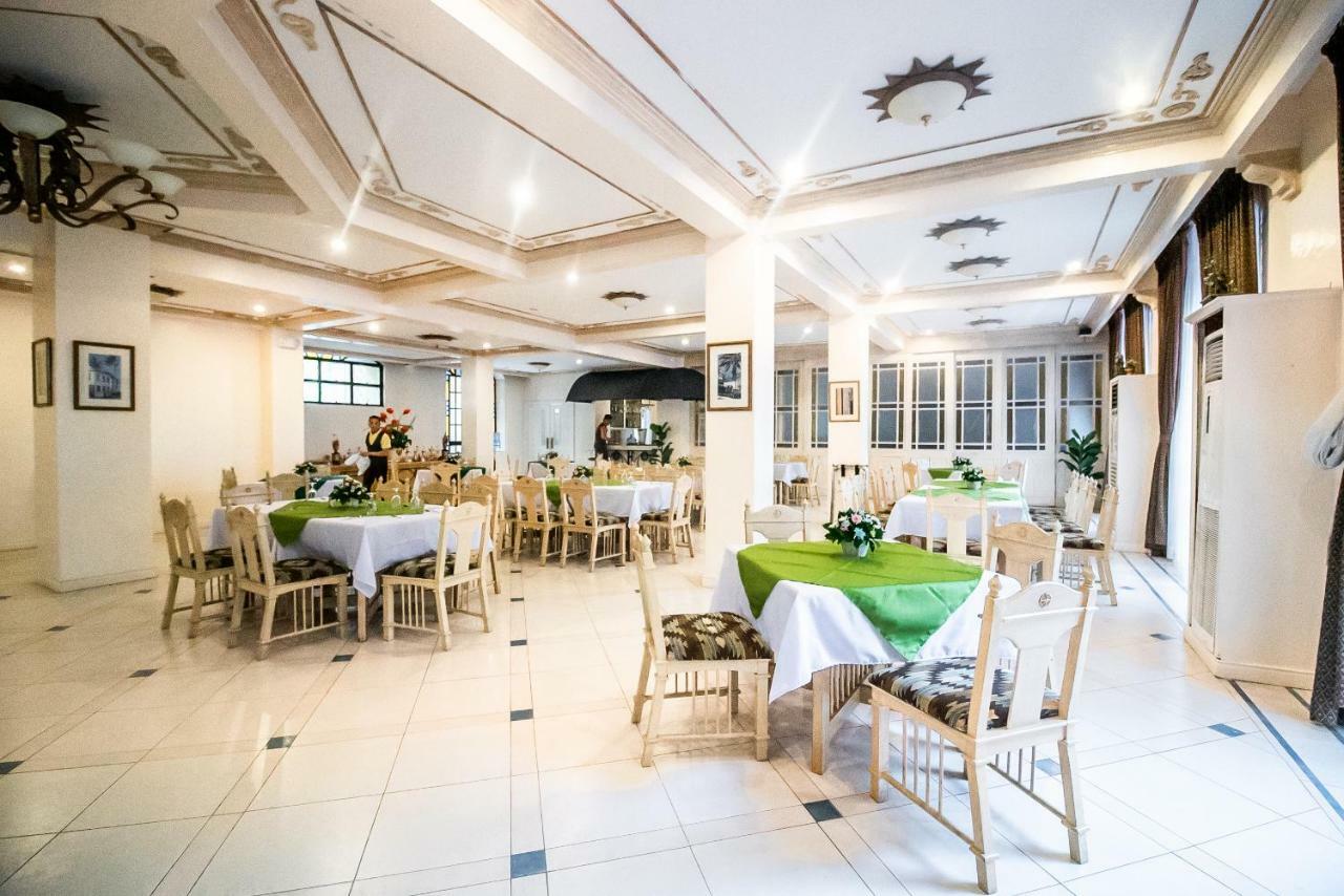 Club Morocco Resort And Country Club Subic Εξωτερικό φωτογραφία